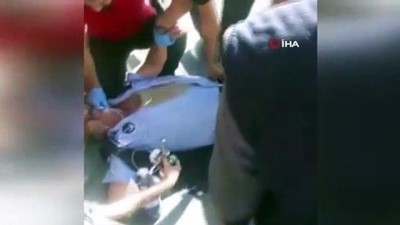 zabita memuru -  Van’da zabıta ile seyyar satıcılar arasında gerginlik: 1 zabıta memuru yaralandı  Videosu