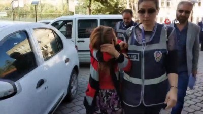 polis araci -  Yaşından çok hapis cezası bulunan kadın yakalandı  Videosu