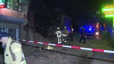 Beyoğlu'nda bir evde çökme meydana geldi - İSTANBUL 