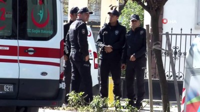 muzakere -  Eşinin evinin önünde kendini yakmak istedi  Videosu