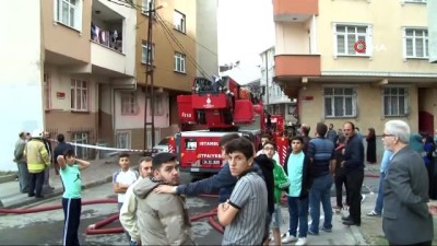  Bağcılar'da 5 katlı apartmanın çatısı alev alev yandı