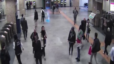 sehirlerarasi otobus - Metro personelinin dikkati kayıp vatandaşı ailesiyle buluşturdu - İSTANBUL Videosu