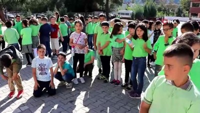 ogretmen -  - 400 öğrenciden Mehmetçiğe “Barış Pınarı” koreografili destek Videosu