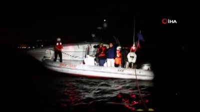 kurtarma operasyonu -  Kadıköy’de tekne kurtarma operasyonu  Videosu