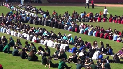 dagarcik -  Yalova’da stadyumda 1077 öğrenci hep birlikte kitap okudu  Videosu