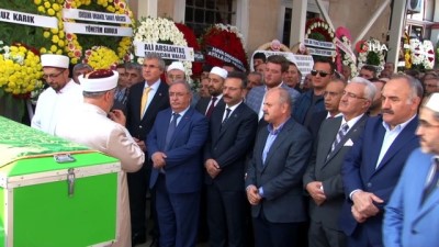 valid -  Eskişehir Valisi Çakacak'ın kayınvalidesi son yolculuğuna uğurlandı Videosu