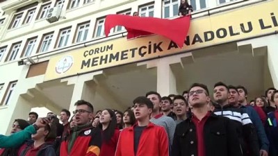 Bin 200 öğrenciden Mehmetçiğe 'komando andı' ile selam - ÇORUM