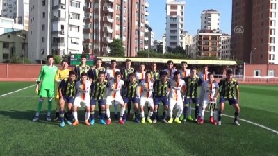 Silopili gençler Fenerbahçe U17 altyapı takımı ile maç yaptı - ŞIRNAK