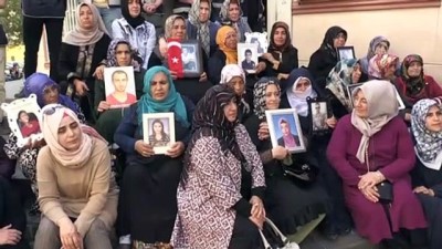 ak parti - Diyarbakır annelerinin oturma eylemine destek ziyareti - DİYARBAKIR Videosu