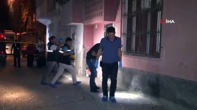 ozel harekat polisleri -  Adana’da gece yarısı bir eve EYP'li saldırı  Videosu