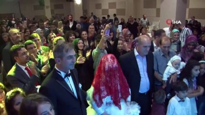 oyun havasi -  Down sendromlu Rabia'ya telli duvaklı düğün  Videosu