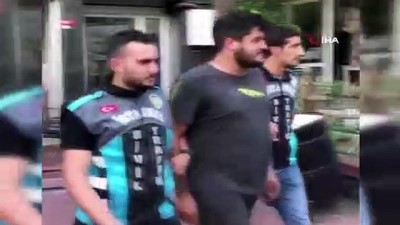 mal varligi -  E-5 Karayolu’nda halk otobüsüne torpil atan motosikletli magandaya ceza yağdı Videosu