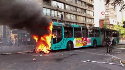 goz yasartici gaz -  - BM’den Şili’deki protestolarda ölenler için soruşturma çağrısı  Videosu