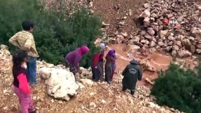 yasli kadin -  Derede mahsur kalan yaşlı kadını ekipler kurtardı Videosu