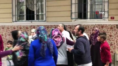 cati kati -  Esenyurt'ta çatı yangını  Videosu