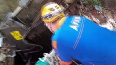 kurtarma operasyonu -  Kuyuya düşen danayı böyle kurtardılar  Videosu