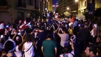 hukumet - Lübnan'da hükümetin son kararlarına rağmen gösteriler sürüyor - BEYRUT Videosu