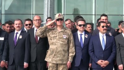 koy mezarligi - Şehit Selimoğlu'nun naaşı memleketine getirildi - KARS  Videosu