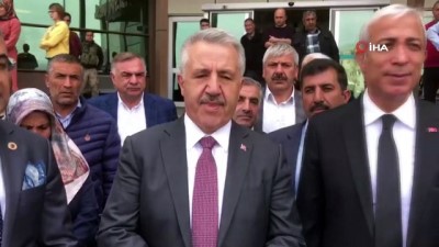 yarali asker -  Ulaştırma eski Bakanı Arslan ve AK Parti Kars Milletvekili Kılıç, yaralı askerler ve güvenlik korucularını ziyaret etti  Videosu