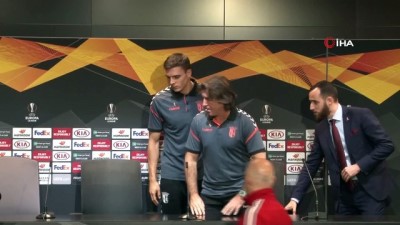 eski futbolcu - Braga Teknik Direktörü Ricardo Sa Pinto: “Beşiktaş’ın durumunu kendi lehimize çevirebiliriz” Videosu