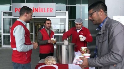 devlet hastanesi - Kızılay'dan hastane önünde çorba ikramı - AĞRI  Videosu
