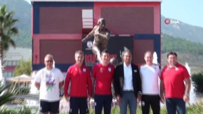 milli futbolcu - Mehmet Aurelio: 'Milli takım kesinlikle Euro 2020’ye katılır'  Videosu