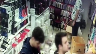 guvenlik kamerasi - İş yerinden hırsızlık anı güvenlik kamerasında - İZMİR  Videosu