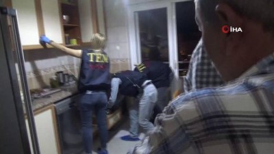 polis ekipleri -  Mersin'de terör operasyonu: 4 gözaltı Videosu