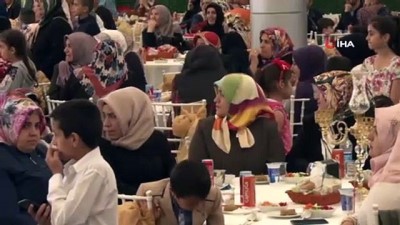 kiz kardes -  34 çift toplu düğünle dünya evine girdi Videosu