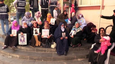 Diyarbakır annelerine destek ziyareti