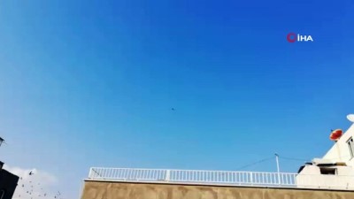 askeri konvoy -  Irak üzerinden gelen ABD konvoyuna helikopterler eşlik etti Videosu