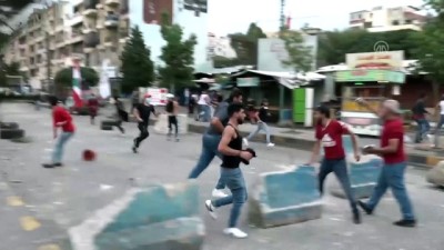 goz yasartici gaz - Lübnan'da ordu ile göstericiler arasında gerginlik (1) - TRABLUSŞAM Videosu