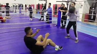 boksor - Milli boksörlerden Mehmetçik'e asker selamıyla destek - KASTAMONU Videosu