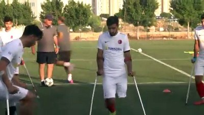 ampute futbol - Milli futbolcu 'takım ruhuyla' yeniden ayağa kalktı - ANTALYA  Videosu