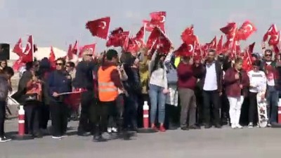 Kadın akrobasi pilotundan Cumhuriyet Bayramı'na özel gösteri - ESKİŞEHİR 