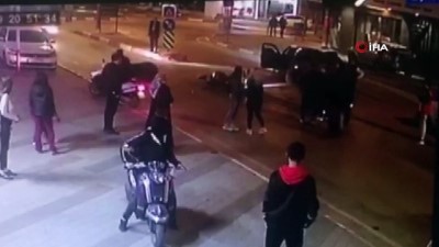 guvenlik kamerasi -  Kaza sonrası motosiklet sürücüsünü böyle darp etti Videosu
