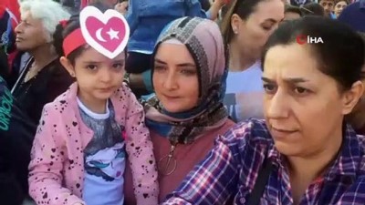 kiz cocugu -  Adana sokaklarını 'Şehitler ölmez vatan bölünmez' sloganıyla inletti  Videosu