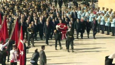  Cumhurbaşkanı Erdoğan ve beraberindeki devlet erkanı Anıtkabir’de 