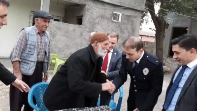 uzun omur - Kaymakamın ilk ziyareti 107 yaşındaki Vakkas dedeye oldu - GAZİANTEP  Videosu