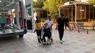 ozel hastaneler -  Yolcu minibüsü şarampole yuvarlandı: 19 yaralı  Videosu