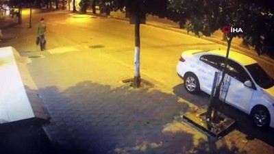 ozel harekat polisleri -  Servis aracının geldiği görüp uzaktan kumanda ile çivilerle güçlendirilmiş bombayı patlattılar  Videosu