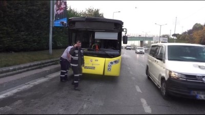 emniyet seridi - Kağıthane'de otobüs kamyonete çarptı: 1 yaralı - İSTANBUL  Videosu