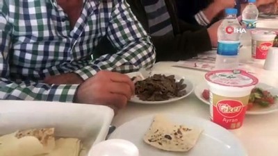 cumhuriyet altini -  25 porsiyon döneri yemek için yarıştılar  Videosu