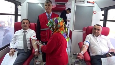 genclik kollari -  AK Partililer 'Kan ver Hayat Kurtar' kampanyasına katıldılar  Videosu