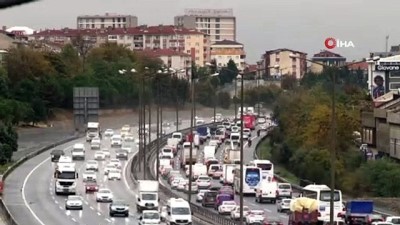  İstanbul'da beklenen yağmur başladı 