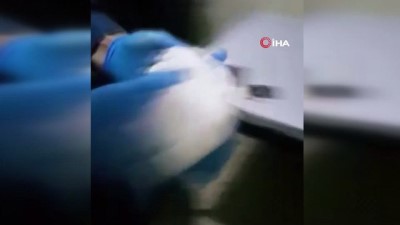  Taksiden indirilen İranlı yolcuda 124 gram metamfetamin ele geçirildi 