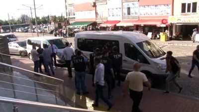 silahli teror orgutu -  FETÖ’den gözaltına alınan 13 TÜBİTAK çalışanı adliyeye sevk edildi  Videosu