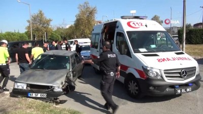 polis takibi -  Polisin 'dur' ihtarına uymayıp 18 kilometre kaçan zanlılar, kaza yapınca yakalandı  Videosu