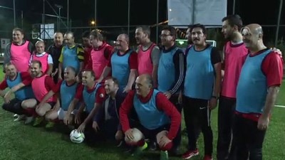 Bakanlar ve AK Parti milletvekilleri, yaptıkları futbol maçıyla siyasete ara verdi - ANKARA