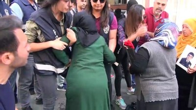 oturma eylemi -  HDP önündeki eylemde gerginlik  Videosu